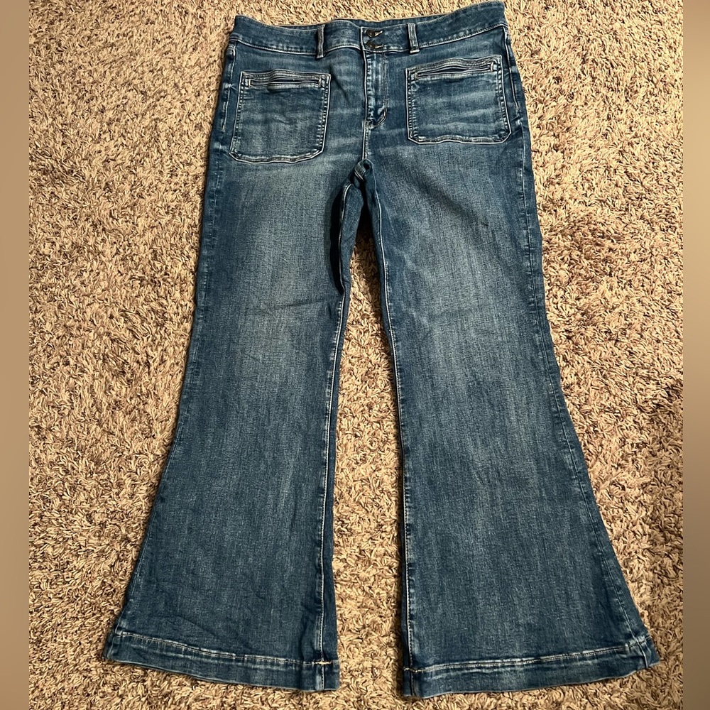 American Eagle flare size 18